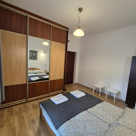 Apartment Rogas *